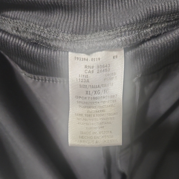 Source Unknown Gray Cargo Pants with Straight Leg and Technical Fabric - Picture 2 of 7